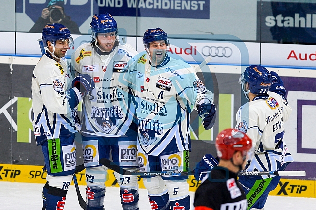 ERC Ingolstadt - Straubing Tigers, Eishockey, DEL, Deutsche Eishockey Liga, Preplayoff, Spiel 1, 09.03.2016