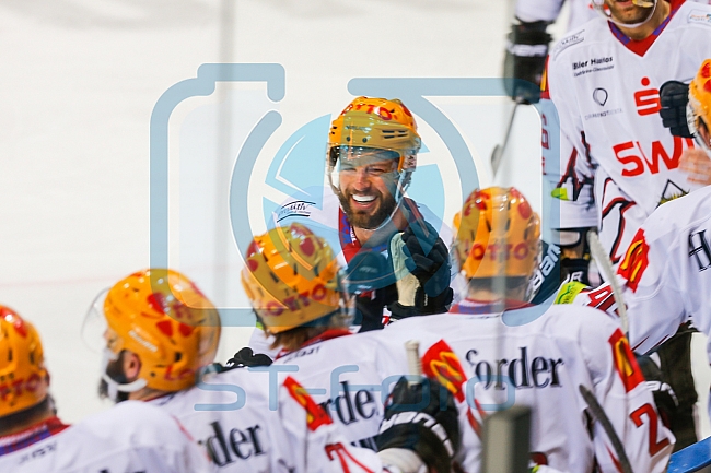 ERC Ingolstadt - Fischtown Pinguins Bremerhaven,, Eishockey, DEL, Deutsche Eishockey Liga, Preplayoff, Spiel 1, 01.03.2016