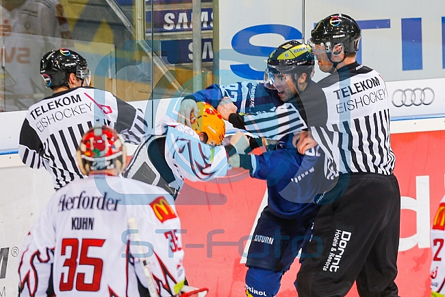 ERC Ingolstadt - Fischtown Pinguins Bremerhaven,, Eishockey, DEL, Deutsche Eishockey Liga, Preplayoff, Spiel 1, 01.03.2016