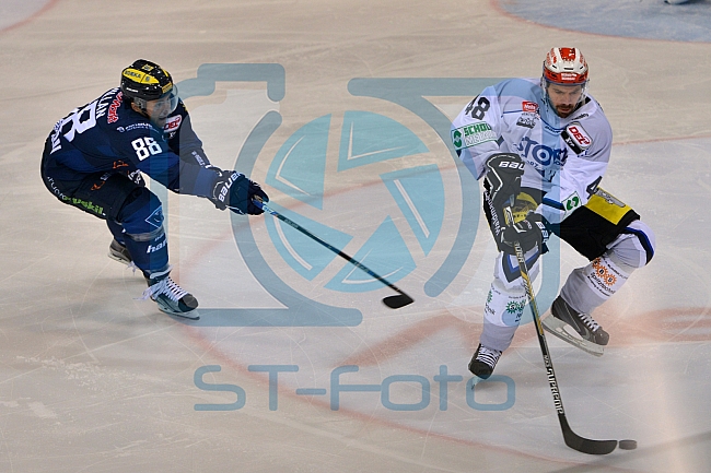 ERC Ingolstadt vs Schwenninger Wild Wings, Eishockey, DEL, Deutsche Eishockey Liga, 20.11.2015




