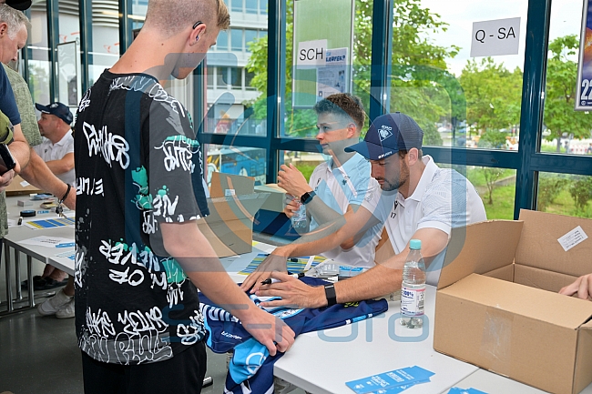 Eishockey, Herren, DEL, Saison 2024-2025, ERC Ingolstadt - Dauerkartenübergabe, 04.08.2024