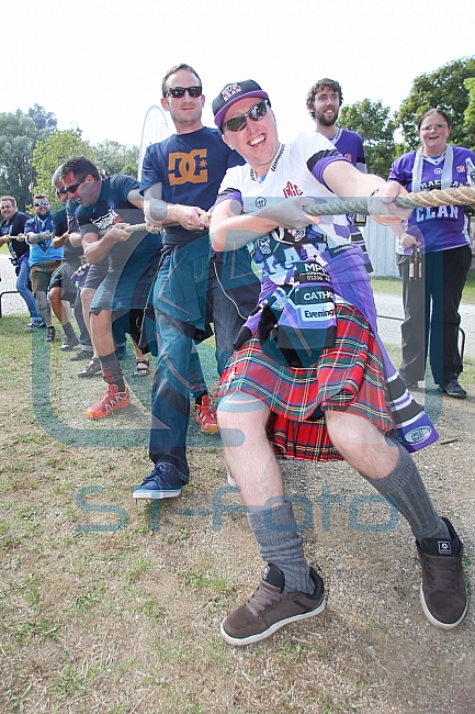 Vor dem Spiel ERC Ingolstadt gegen Braehead Clan - Champions Hockey League (CHL) fand im Klenzepark ein bayerisch-schottisches Fanfest statt