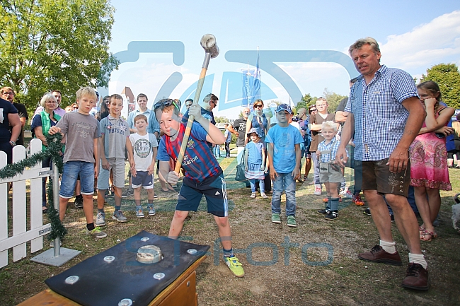 Vor dem Spiel ERC Ingolstadt gegen Braehead Clan - Champions Hockey League (CHL) fand im Klenzepark ein bayerisch-schottisches Fanfest statt