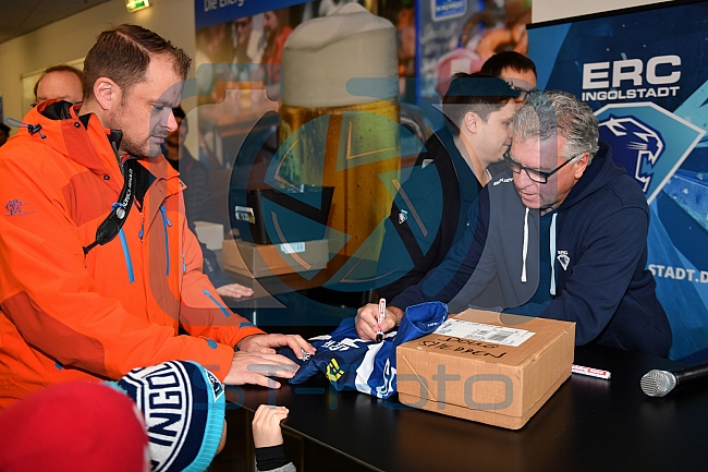 Autogrammstunde, ERC Ingolstadt, Eishockey, DEL, Deutsche Eishockey Liga, 17.02.2018