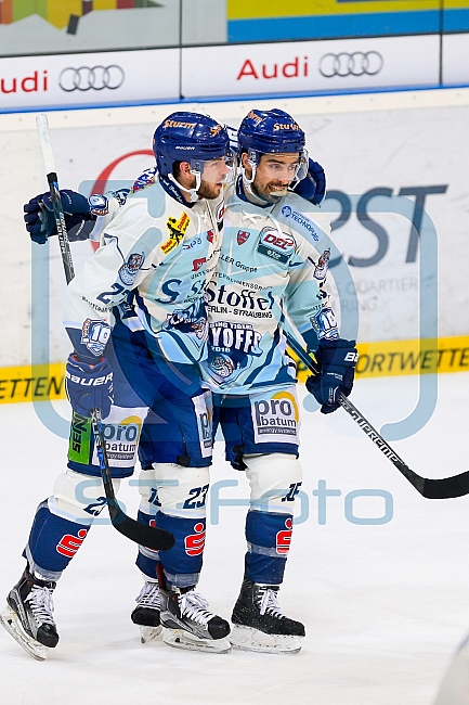 ERC Ingolstadt - Straubing Tigers, Eishockey, DEL, Deutsche Eishockey Liga, Preplayoff, Spiel 1, 09.03.2016