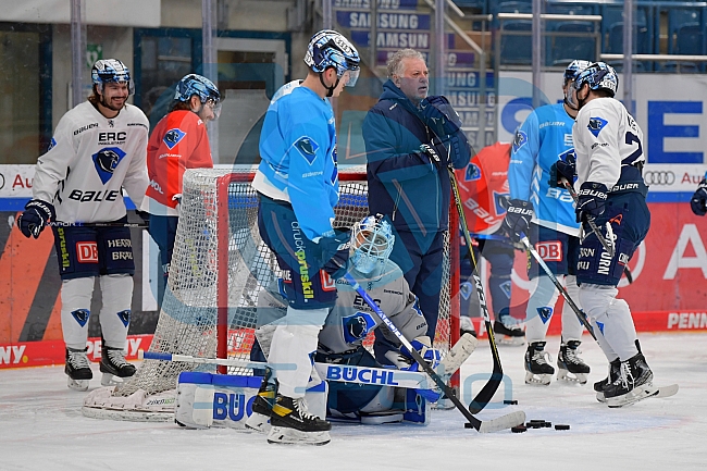 Eishockey, Herren, DEL, Saison 2021-2022, ERC Ingolstadt - Showtraining, 27.02.2022