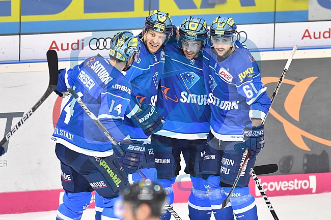 ERC Ingolstadt vs Adler Mannheim, Eishockey, DEL, Deutsche Eishockey Liga, Playoffs, Spiel 3, 18.03.2018