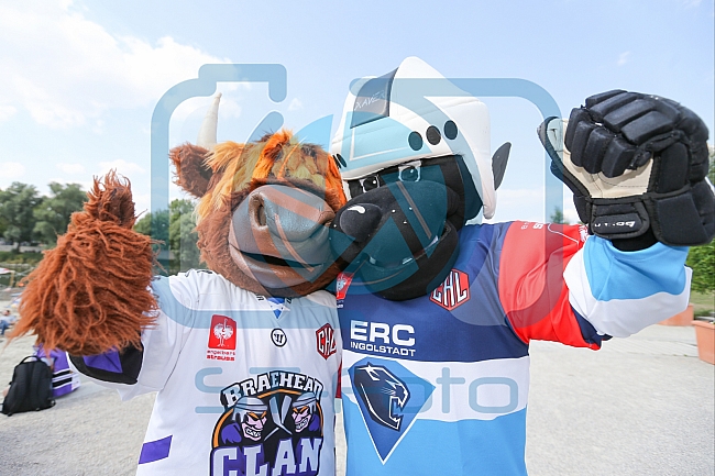 Vor dem Spiel ERC Ingolstadt gegen Braehead Clan - Champions Hockey League (CHL) fand im Klenzepark ein bayerisch-schottisches Fanfest statt