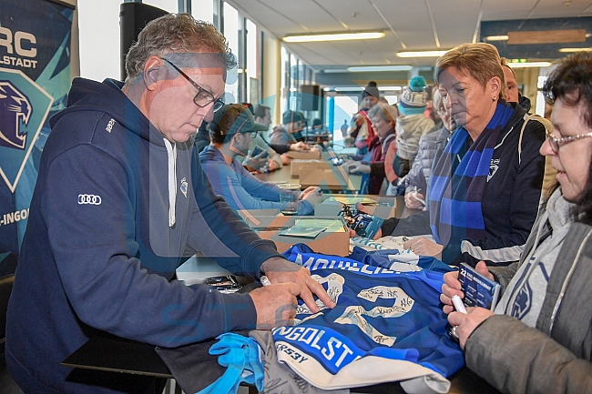 Autogrammstunde, ERC Ingolstadt, Eishockey, DEL, Deutsche Eishockey Liga, 17.02.2018