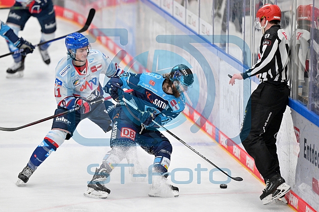 Eishockey, Herren, DEL, Saison 2022-2023, Playoff-Halbfinale - Spiel 1, ERC Ingolstadt - Adler Mannheim, 31.03.2023