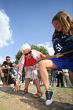 Vor dem Spiel ERC Ingolstadt gegen Braehead Clan - Champions Hockey League (CHL) fand im Klenzepark ein bayerisch-schottisches Fanfest statt