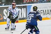 ERC Ingolstadt vs Schwenninger Wild Wings Eishockey, DEL, Deutsche Eishockey Liga, Spieltag 25, 04.12.2016