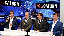 Pressekonferenz Verlaengerung und Erweiterung des Sponsoringvertrages der Media-Saturn, Trikotvorstellung für die kommende Saison 2016/2017